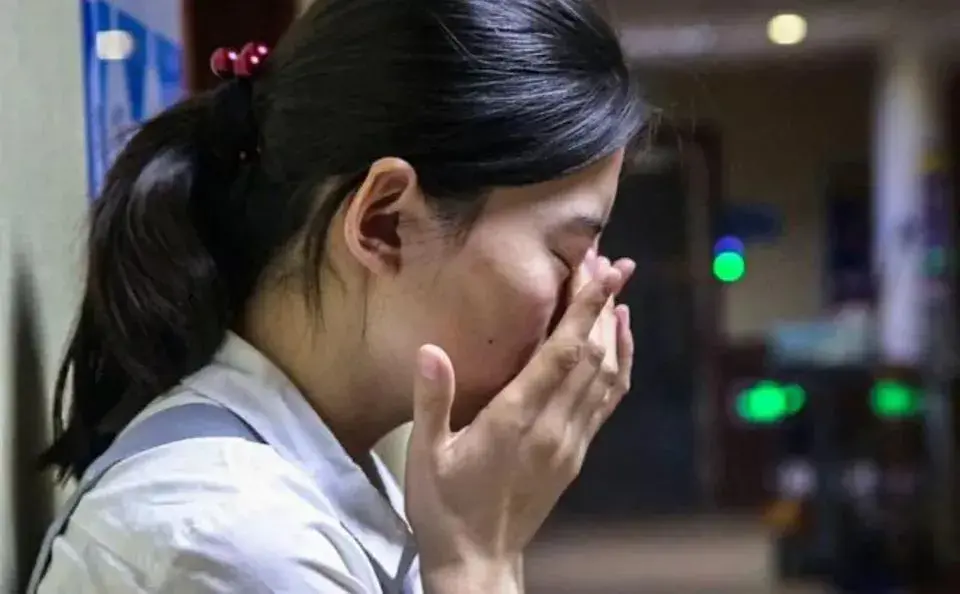 同是“女子走错房”，两男为何“同案不同命”，一无罪一获刑3年