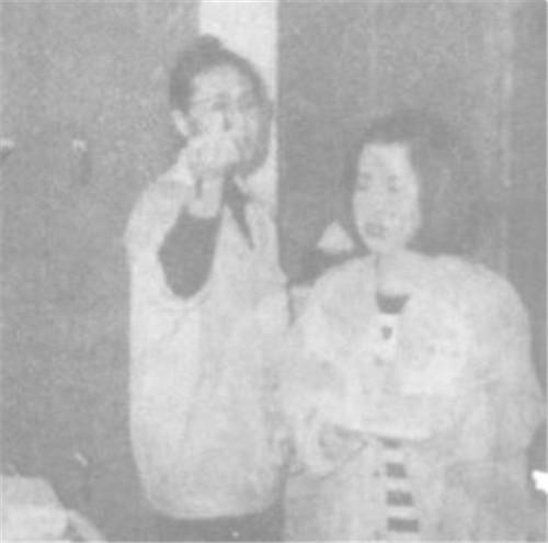 1995年韩国女老板逼员工下跪，唯一没跪的河南小伙，后来怎样了？