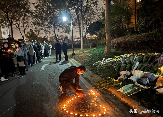 武汉女子“拿命控告”遛狗不牵绳，悲剧缘何而起？