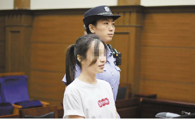 90后女生休学开网店，两年卖591万元高仿，获刑4年