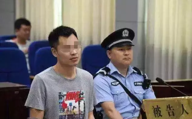 “20年后打老师”案二审宣判：驳回上诉，维持原判