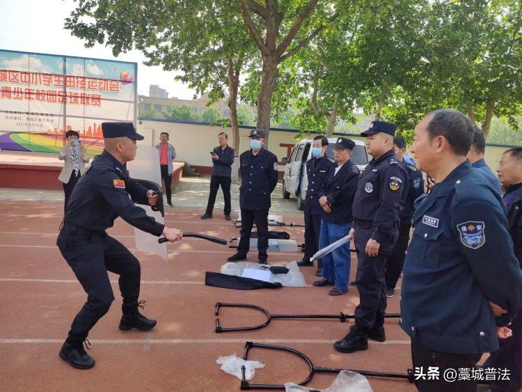 扫黑除恶——携手特警强安保技能 助力校园保师生平安