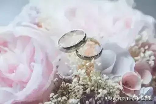 婚姻法提醒：当心！婚外情取证，别踩了法律红线，否则会坐牢