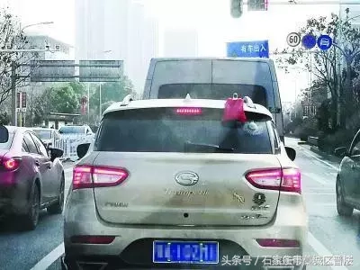 私家车“车顶玩偶”违法吗？交管部门明确答复：